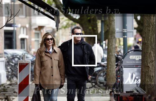 Amsterdam 15 april 2023
Jeroen v d Boom met zijn vrouw Dani in Amsterdam Zuid