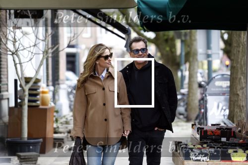 Amsterdam 15 april 2023
Jeroen v d Boom met zijn vrouw Dani in Amsterdam Zuid