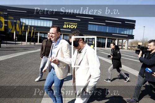Rotterdam 5 april 2023
John de Bever en Kees de Bever maken bekend dat ze samen in AHOY op gaan treden.