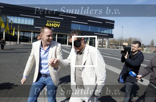 Rotterdam 5 april 2023
John de Bever en Kees de Bever maken bekend dat ze samen in AHOY op gaan treden.