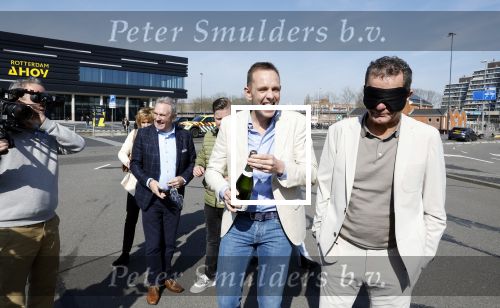 Rotterdam 5 april 2023
John de Bever en Kees de Bever maken bekend dat ze samen in AHOY op gaan treden.