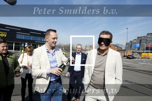 Rotterdam 5 april 2023
John de Bever en Kees de Bever maken bekend dat ze samen in AHOY op gaan treden.