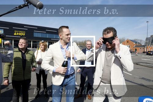 Rotterdam 5 april 2023
John de Bever en Kees de Bever maken bekend dat ze samen in AHOY op gaan treden.
