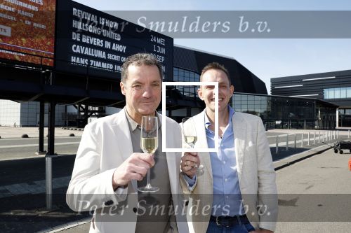 Rotterdam 5 april 2023
John de Bever en Kees de Bever maken bekend dat ze samen in AHOY op gaan treden.