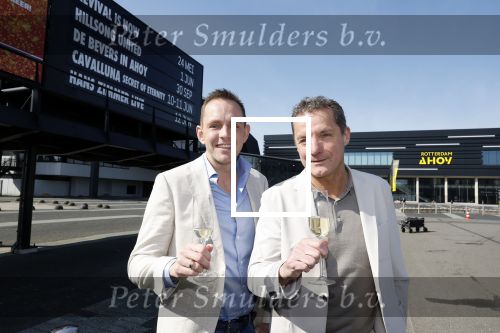 Rotterdam 5 april 2023
John de Bever en Kees de Bever maken bekend dat ze samen in AHOY op gaan treden.