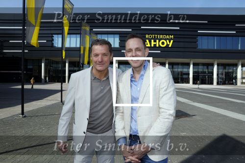Rotterdam 5 april 2023
John de Bever en Kees de Bever maken bekend dat ze samen in AHOY op gaan treden.