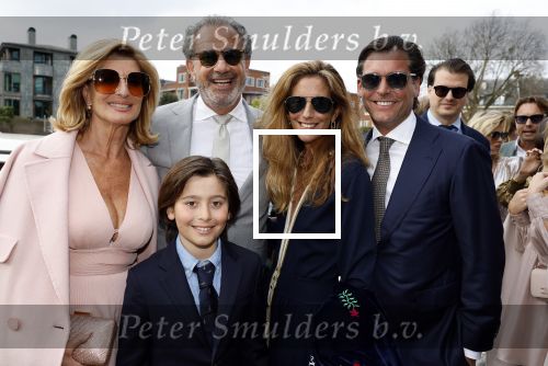Amsterdam 15 april 2023
Robert Doornbos en Chantal Bles zijn vandaag op een prachtige salonboot getrouwd.
Jos Bles met zijn vrouw Dochter Dani schoonzoon en kleinzoon