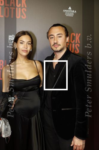 Amsterdam 10 april 2023
Premiere Black Lotus in Tuschinski met Rico Verhoeven in de hoofdrol.
Joseph Klibansky met vriendin Victoria en Louis Klibansky met zijn vrouw Susanna