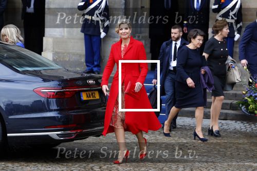 Amsterdam 12 april 2023
Staatsbezoek Macron aan Nederland .  Ook zijn vrouw Brigitte was aanwezig alsmeder Koning Willem Alexander en Koningin Maxima . Hier verlaten ze paleis op de Dam.