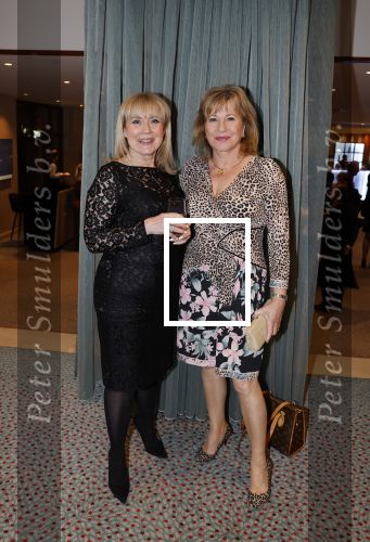 Amsterdam 26 maart 2023
Modeshow Paul Schulten in Hotel Okura.
Linda Wallagh met een vriendin