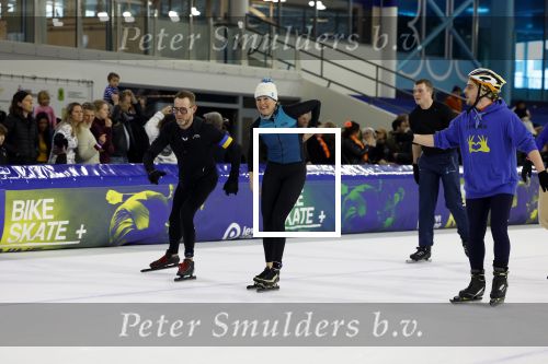 Heerenveen 19 maart 2023
De hollandse 100 in Thialf.  Georganiseerd door Prinse Bernhard met zijn stichting Lymph & Co.
Aanwezig oa Prins Bernhard Prinses Annette hun kinderen Isabelle Samuel en Benjamin, Prinses Margriet Mr Pieter v Vollenhoven , Prins Floris en Prinses Aimee.
Ook Marianne Timmer reed mee.
