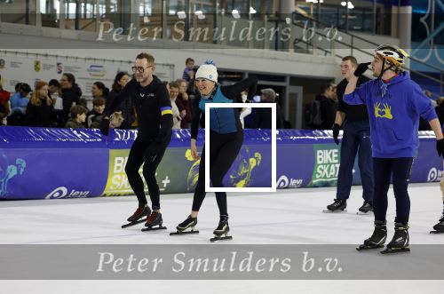 Heerenveen 19 maart 2023
De hollandse 100 in Thialf.  Georganiseerd door Prinse Bernhard met zijn stichting Lymph & Co.
Aanwezig oa Prins Bernhard Prinses Annette hun kinderen Isabelle Samuel en Benjamin, Prinses Margriet Mr Pieter v Vollenhoven , Prins Floris en Prinses Aimee.
Ook Marianne Timmer reed mee.