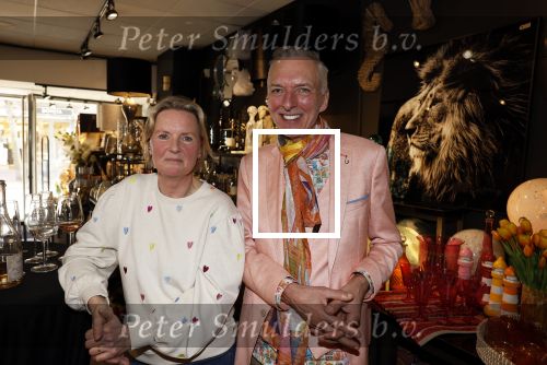 Noordwijk 30 maart 2023
Boekpresentatie Maxime Meiland in de winkel van haar zus Montana.
Verder Aanwezig Martien Meiland Erica Meiland en haar man Leroy Molkenboer en hun kinderen Claire en Vive. Ook de schrijver van het boek Jan Dijkgraaf.