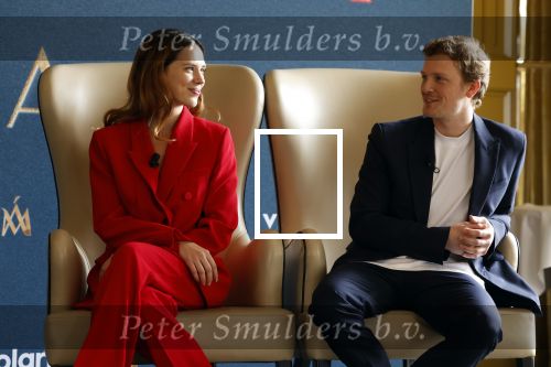 Amsterdam 16 maart 2023
Presentatie serie over koningin Maxima die Videoland uit gaat zenden.
Presentatie was in het Amstel Hotel . Martijn lakemeier Gaat Koning Willem Alexander spelen en de Argentijnse actrice Delfina Chaves speelt Koningin Maxima . Daphne Bunskoek presenteerde het.
Ook Peter v d Vorst en Rachel van Bommel (producente) waren ook aanwezig.
