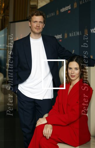 Amsterdam 16 maart 2023
Presentatie serie over koningin Maxima die Videoland uit gaat zenden.
Presentatie was in het Amstel Hotel . Martijn lakemeier Gaat Koning Willem Alexander spelen en de Argentijnse actrice Delfina Chaves speelt Koningin Maxima . Daphne Bunskoek presenteerde het.
Ook Peter v d Vorst en Rachel van Bommel (producente) waren ook aanwezig.
