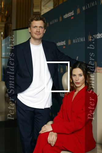 Amsterdam 16 maart 2023
Presentatie serie over koningin Maxima die Videoland uit gaat zenden.
Presentatie was in het Amstel Hotel . Martijn lakemeier Gaat Koning Willem Alexander spelen en de Argentijnse actrice Delfina Chaves speelt Koningin Maxima . Daphne Bunskoek presenteerde het.
Ook Peter v d Vorst en Rachel van Bommel (producente) waren ook aanwezig.