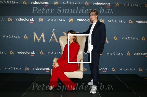 Amsterdam 16 maart 2023
Presentatie serie over koningin Maxima die Videoland uit gaat zenden.
Presentatie was in het Amstel Hotel . Martijn lakemeier Gaat Koning Willem Alexander spelen en de Argentijnse actrice Delfina Chaves speelt Koningin Maxima . Daphne Bunskoek presenteerde het.
Ook Peter v d Vorst en Rachel van Bommel (producente) waren ook aanwezig.