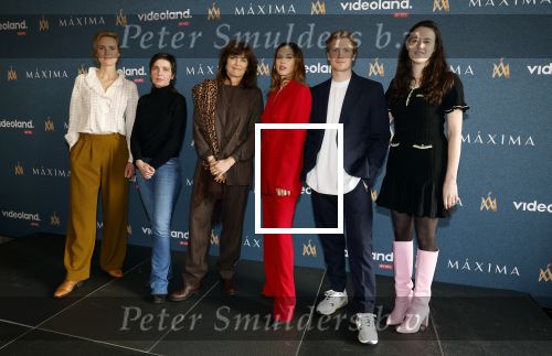 Amsterdam 16 maart 2023
Presentatie serie over koningin Maxima die Videoland uit gaat zenden.
Presentatie was in het Amstel Hotel . Martijn lakemeier Gaat Koning Willem Alexander spelen en de Argentijnse actrice Delfina Chaves speelt Koningin Maxima . Daphne Bunskoek presenteerde het.
Ook Peter v d Vorst en Rachel van Bommel (producente) waren ook aanwezig.