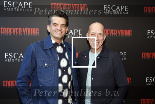 Amsterdam 30 maart 2023
Premiere show forever young in de escape.
Maurice Wijnen met partner