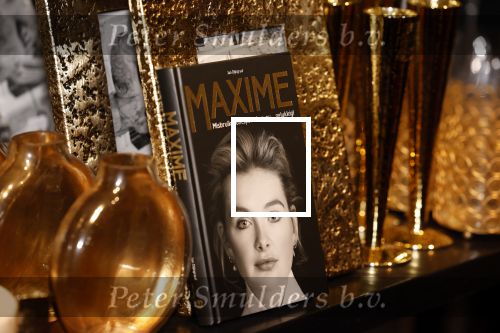 Noordwijk 30 maart 2023
Boekpresentatie Maxime Meiland in de winkel van haar zus Montana.
Verder Aanwezig Martien Meiland Erica Meiland en haar man Leroy Molkenboer en hun kinderen Claire en Vive. Ook de schrijver van het boek Jan Dijkgraaf.