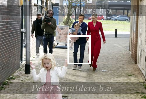 Noordwijk 30 maart 2023
Boekpresentatie Maxime Meiland in de winkel van haar zus Montana.
Verder Aanwezig Martien Meiland Erica Meiland en haar man Leroy Molkenboer en hun kinderen Claire en Vive. Ook de schrijver van het boek Jan Dijkgraaf.