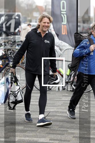 Heerenveen 19 maart 2023
De hollandse 100 in Thialf.  Georganiseerd door Prinse Bernhard met zijn stichting Lymph & Co.
Aanwezig oa Prins Bernhard Prinses Annette hun kinderen Isabelle Samuel en Benjamin, Prinses Margriet Mr Pieter v Vollenhoven , Prins Floris en Prinses Aimee.
Menno de Jong