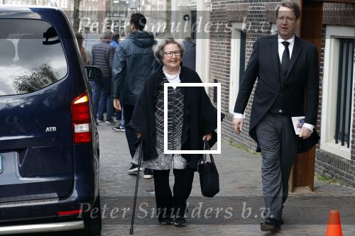 Amsterdam 15 april 2023
Herdenkingstdienst vooraf aan de begrafenis van Huub Oosterhuis in de Westertoren . Daarna gingen ze met de boot naar begraafplaats Zorgvlied. Oud hofdame van prinses Beatrix Miente Boellaard