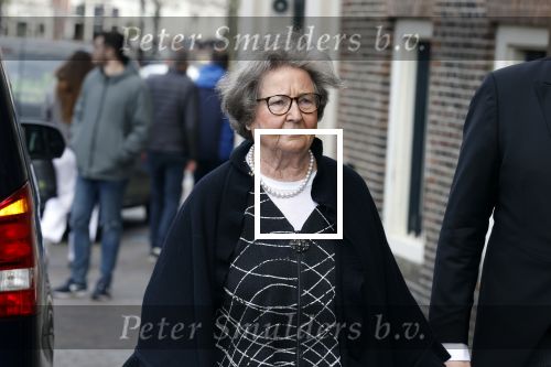Amsterdam 15 april 2023
Herdenkingstdienst vooraf aan de begrafenis van Huub Oosterhuis in de Westertoren . Daarna gingen ze met de boot naar begraafplaats Zorgvlied. Oud hofdame van prinses Beatrix Miente Boellaard