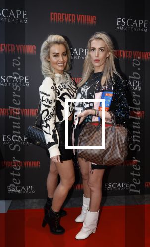 Amsterdam 30 maart 2023
Premiere show forever young in de escape.
Naomi v d Zwaan en Cheeru Mampaey