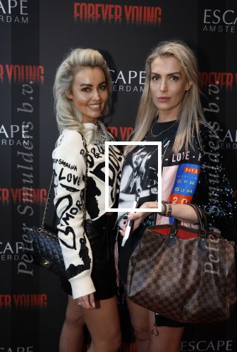 Amsterdam 30 maart 2023
Premiere show forever young in de escape.
Naomi v d Zwaan en Cheeru Mampaey
