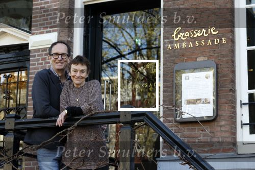 Amsterdam 5 april 2023
Nicci Gerrard en Sean French , het schrijvers echtpaar Nicci French met hun nieuwe boek in het centrum van Amster. Ze sliepen in het Ambassade Hotel.