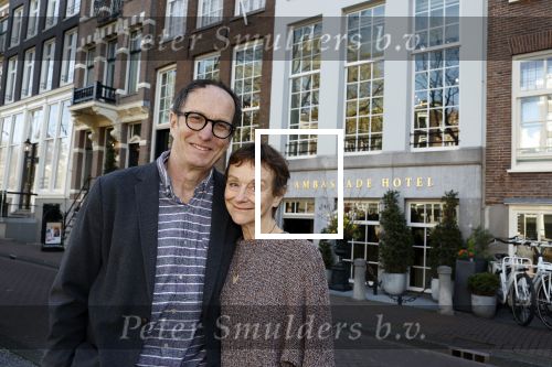Amsterdam 5 april 2023
Nicci Gerrard en Sean French , het schrijvers echtpaar Nicci French met hun nieuwe boek in het centrum van Amster. Ze sliepen in het Ambassade Hotel.