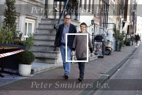 Amsterdam 5 april 2023
Nicci Gerrard en Sean French , het schrijvers echtpaar Nicci French met hun nieuwe boek in het centrum van Amster. Ze sliepen in het Ambassade Hotel.