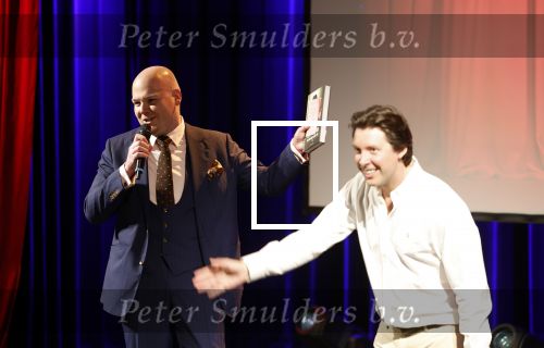 Zeist 26 maart 2023
Hans Kazan viert zijn 70e verjaardag en presenteert zijn boek. Ook krijgt hij een koninklijke onderscheiding in het Figi Theater/Hotel. Oscar Kazan