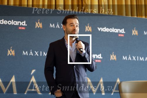Amsterdam 16 maart 2023
Presentatie serie over koningin Maxima die Videoland uit gaat zenden.
Presentatie was in het Amstel Hotel . Martijn lakemeier Gaat Koning Willem Alexander spelen en de Argentijnse actrice Delfina Chaves speelt Koningin Maxima . Daphne Bunskoek presenteerde het.
Ook Peter v d Vorst en Rachel van Bommel (producente) waren ook aanwezig.