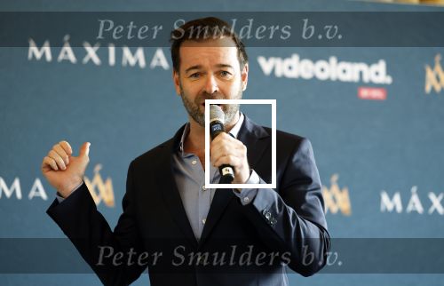 Amsterdam 16 maart 2023
Presentatie serie over koningin Maxima die Videoland uit gaat zenden.
Presentatie was in het Amstel Hotel . Martijn lakemeier Gaat Koning Willem Alexander spelen en de Argentijnse actrice Delfina Chaves speelt Koningin Maxima . Daphne Bunskoek presenteerde het.
Ook Peter v d Vorst en Rachel van Bommel (producente) waren ook aanwezig.