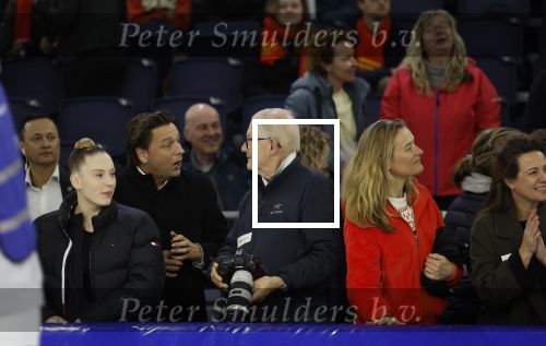 Heerenveen 19 maart 2023
De hollandse 100 in Thialf.  Georganiseerd door Prinse Bernhard met zijn stichting Lymph & Co.
Aanwezig oa Prins Bernhard Prinses Annette hun kinderen Isabelle Samuel en Benjamin, Prinses Margriet Mr Pieter v Vollenhoven , Prins Floris en Prinses Aimee.
Pieter v Vollen Hoven en Matthijs Albers