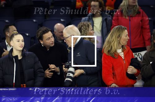 Heerenveen 19 maart 2023
De hollandse 100 in Thialf.  Georganiseerd door Prinse Bernhard met zijn stichting Lymph & Co.
Aanwezig oa Prins Bernhard Prinses Annette hun kinderen Isabelle Samuel en Benjamin, Prinses Margriet Mr Pieter v Vollenhoven , Prins Floris en Prinses Aimee.
Pieter v Vollen Hoven en Matthijs Albers