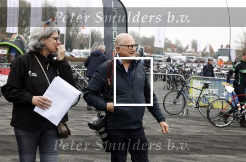 Heerenveen 19 maart 2023
De hollandse 100 in Thialf.  Georganiseerd door Prinse Bernhard met zijn stichting Lymph & Co.
Aanwezig oa Prins Bernhard Prinses Annette hun kinderen Isabelle Samuel en Benjamin, Prinses Margriet Mr Pieter v Vollenhoven , Prins Floris en Prinses Aimee.
Ook Marianne Timmer reed mee.