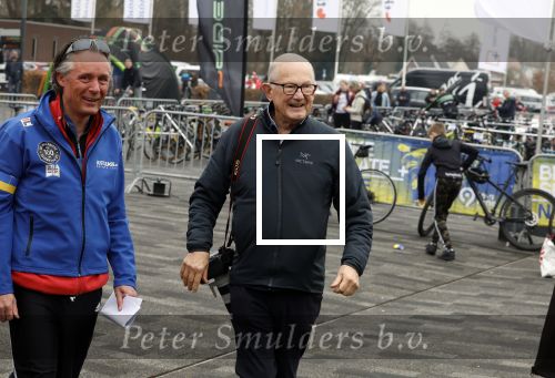 Heerenveen 19 maart 2023
De hollandse 100 in Thialf.  Georganiseerd door Prinse Bernhard met zijn stichting Lymph & Co.
Aanwezig oa Prins Bernhard Prinses Annette hun kinderen Isabelle Samuel en Benjamin, Prinses Margriet Mr Pieter v Vollenhoven , Prins Floris en Prinses Aimee.
Ook Marianne Timmer reed mee.