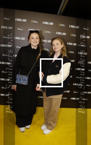 Amsterdam 17 april  2023
Premiere a small light in Tuschinski.
Pip Pellens met haar zus