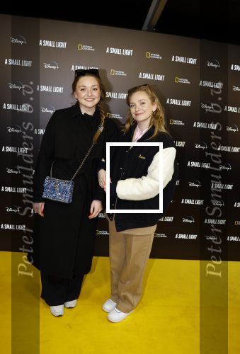 Amsterdam 17 april  2023
Premiere a small light in Tuschinski.
Pip Pellens met haar zus