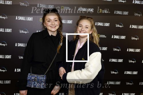 Amsterdam 17 april  2023
Premiere a small light in Tuschinski.
Pip Pellens met haar zus