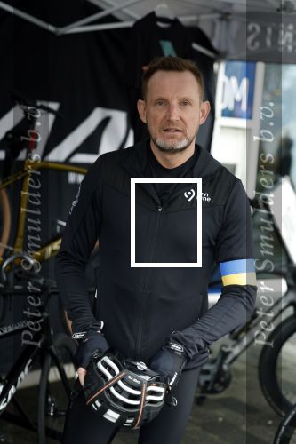 Heerenveen 19 maart 2023
De hollandse 100 in Thialf.  Georganiseerd door Prinse Bernhard met zijn stichting Lymph & Co.
Aanwezig oa Prins Bernhard Prinses Annette hun kinderen Isabelle Samuel en Benjamin, Prinses Margriet Mr Pieter v Vollenhoven , Prins Floris en Prinses Aimee.
Ook Marianne Timmer reed mee.
