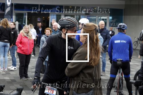 Heerenveen 19 maart 2023
De hollandse 100 in Thialf.  Georganiseerd door Prinse Bernhard met zijn stichting Lymph & Co.
Aanwezig oa Prins Bernhard Prinses Annette hun kinderen Isabelle Samuel en Benjamin, Prinses Margriet Mr Pieter v Vollenhoven , Prins Floris en Prinses Aimee.
Ook Marianne Timmer reed mee.