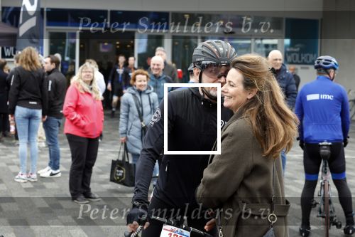 Heerenveen 19 maart 2023
De hollandse 100 in Thialf.  Georganiseerd door Prinse Bernhard met zijn stichting Lymph & Co.
Aanwezig oa Prins Bernhard Prinses Annette hun kinderen Isabelle Samuel en Benjamin, Prinses Margriet Mr Pieter v Vollenhoven , Prins Floris en Prinses Aimee.
Ook Marianne Timmer reed mee.
