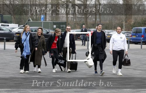 Heerenveen 19 maart 2023
De hollandse 100 in Thialf.  Georganiseerd door Prinse Bernhard met zijn stichting Lymph & Co.
Aanwezig oa Prins Bernhard Prinses Annette hun kinderen Isabelle Samuel en Benjamin, Prinses Margriet Mr Pieter v Vollenhoven , Prins Floris en Prinses Aimee.
Ook Marianne Timmer reed mee.