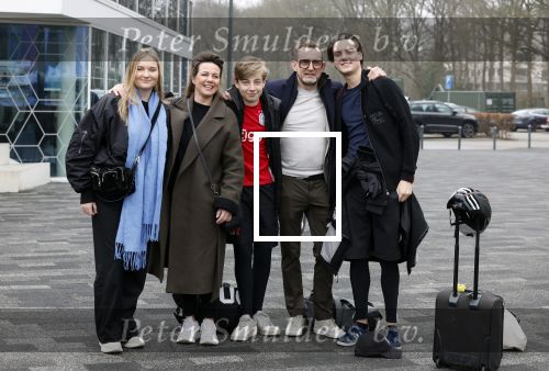 Heerenveen 19 maart 2023
De hollandse 100 in Thialf.  Georganiseerd door Prinse Bernhard met zijn stichting Lymph & Co.
Aanwezig oa Prins Bernhard Prinses Annette hun kinderen Isabelle Samuel en Benjamin, Prinses Margriet Mr Pieter v Vollenhoven , Prins Floris en Prinses Aimee.
Ook Marianne Timmer reed mee.