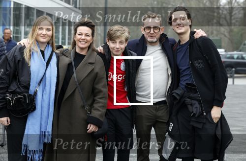Heerenveen 19 maart 2023
De hollandse 100 in Thialf.  Georganiseerd door Prinse Bernhard met zijn stichting Lymph & Co.
Aanwezig oa Prins Bernhard Prinses Annette hun kinderen Isabelle Samuel en Benjamin, Prinses Margriet Mr Pieter v Vollenhoven , Prins Floris en Prinses Aimee.
Ook Marianne Timmer reed mee.
