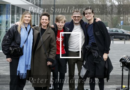 Heerenveen 19 maart 2023
De hollandse 100 in Thialf.  Georganiseerd door Prinse Bernhard met zijn stichting Lymph & Co.
Aanwezig oa Prins Bernhard Prinses Annette hun kinderen Isabelle Samuel en Benjamin, Prinses Margriet Mr Pieter v Vollenhoven , Prins Floris en Prinses Aimee.
Ook Marianne Timmer reed mee.